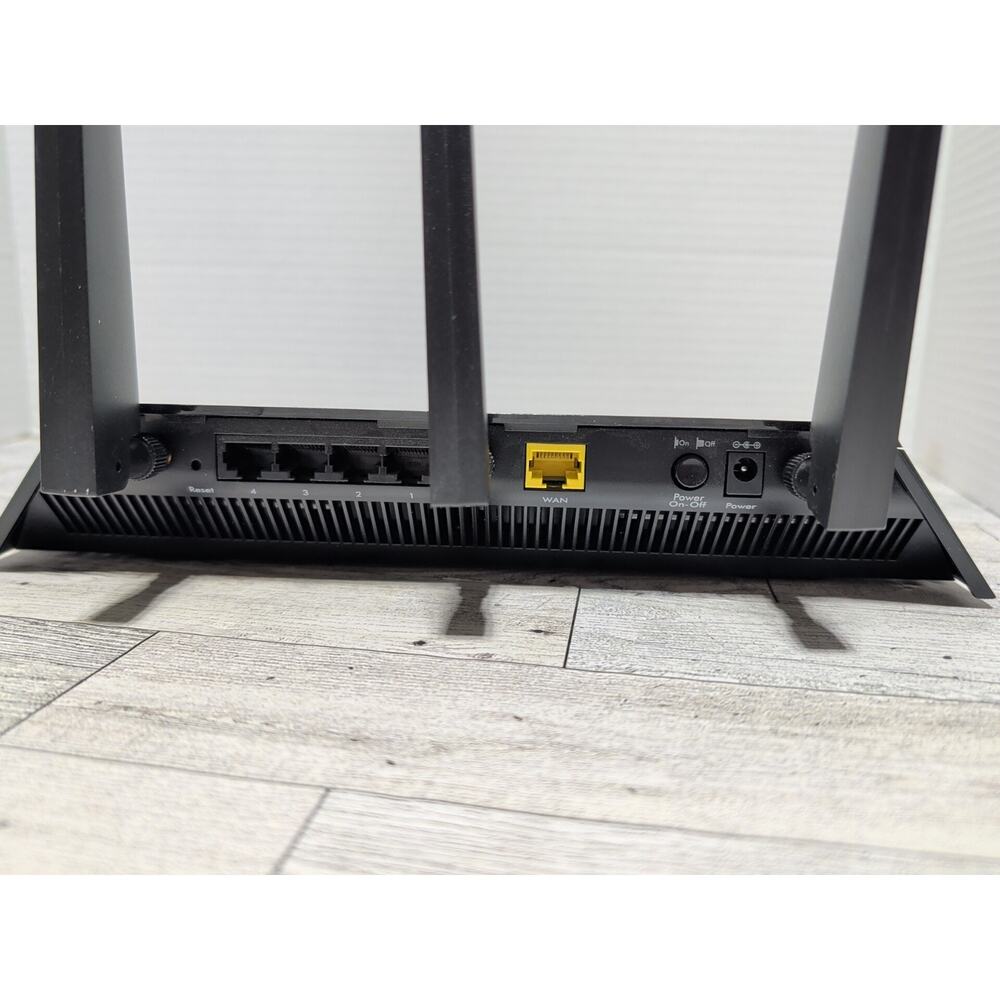 NETGEAR R6900v2 AC1900 Smart Wi-Fi Router Wireless Router - Tested - Picture 4 of 6
